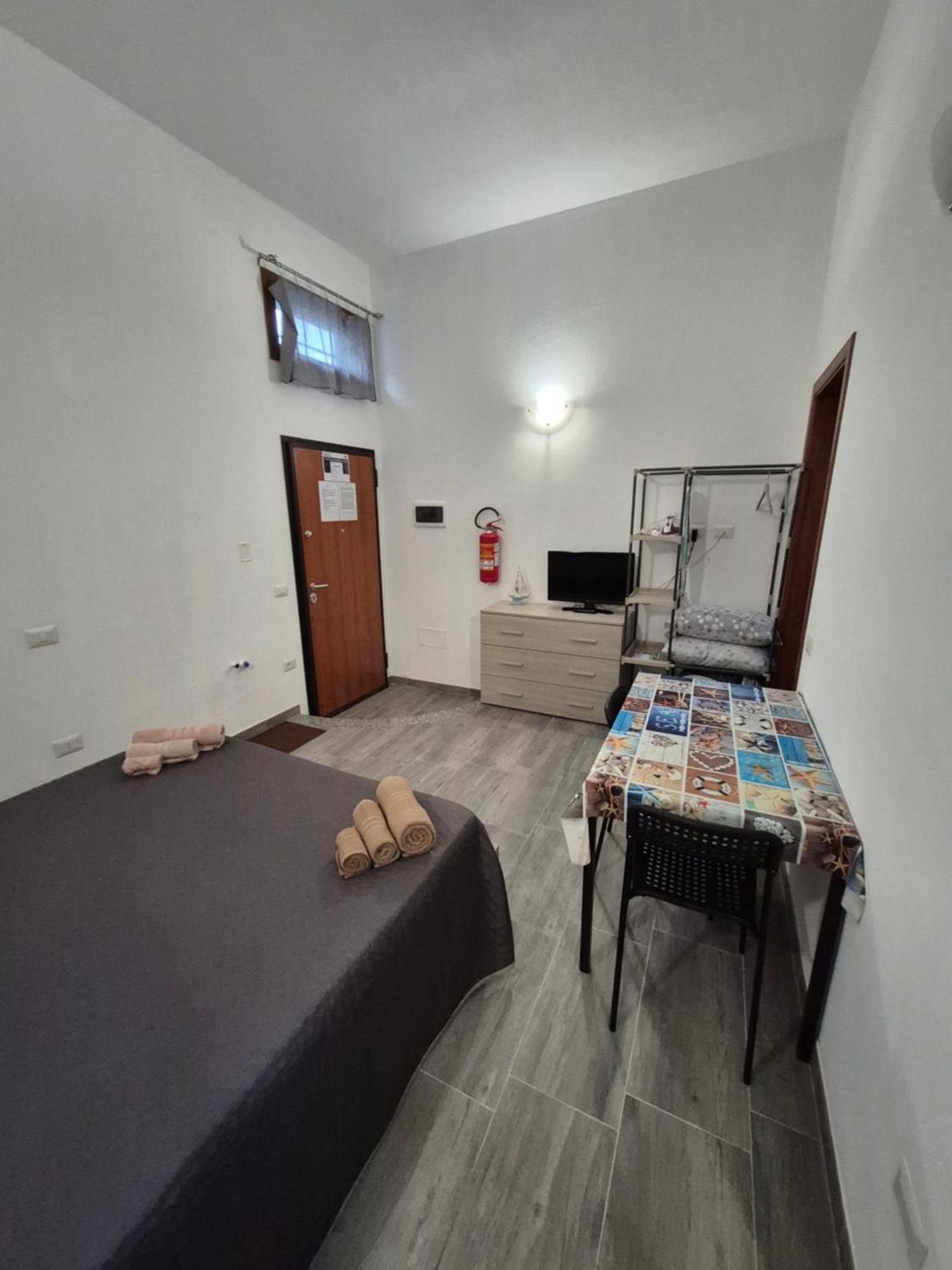 Casa Vacanza Monoboito Quartu SantʼElena Buitenkant foto