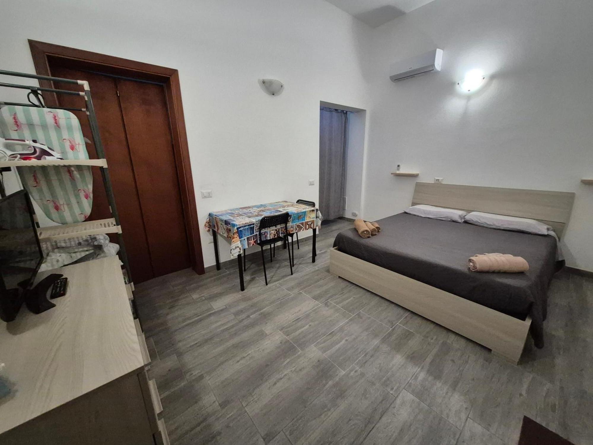 Casa Vacanza Monoboito Quartu SantʼElena Buitenkant foto